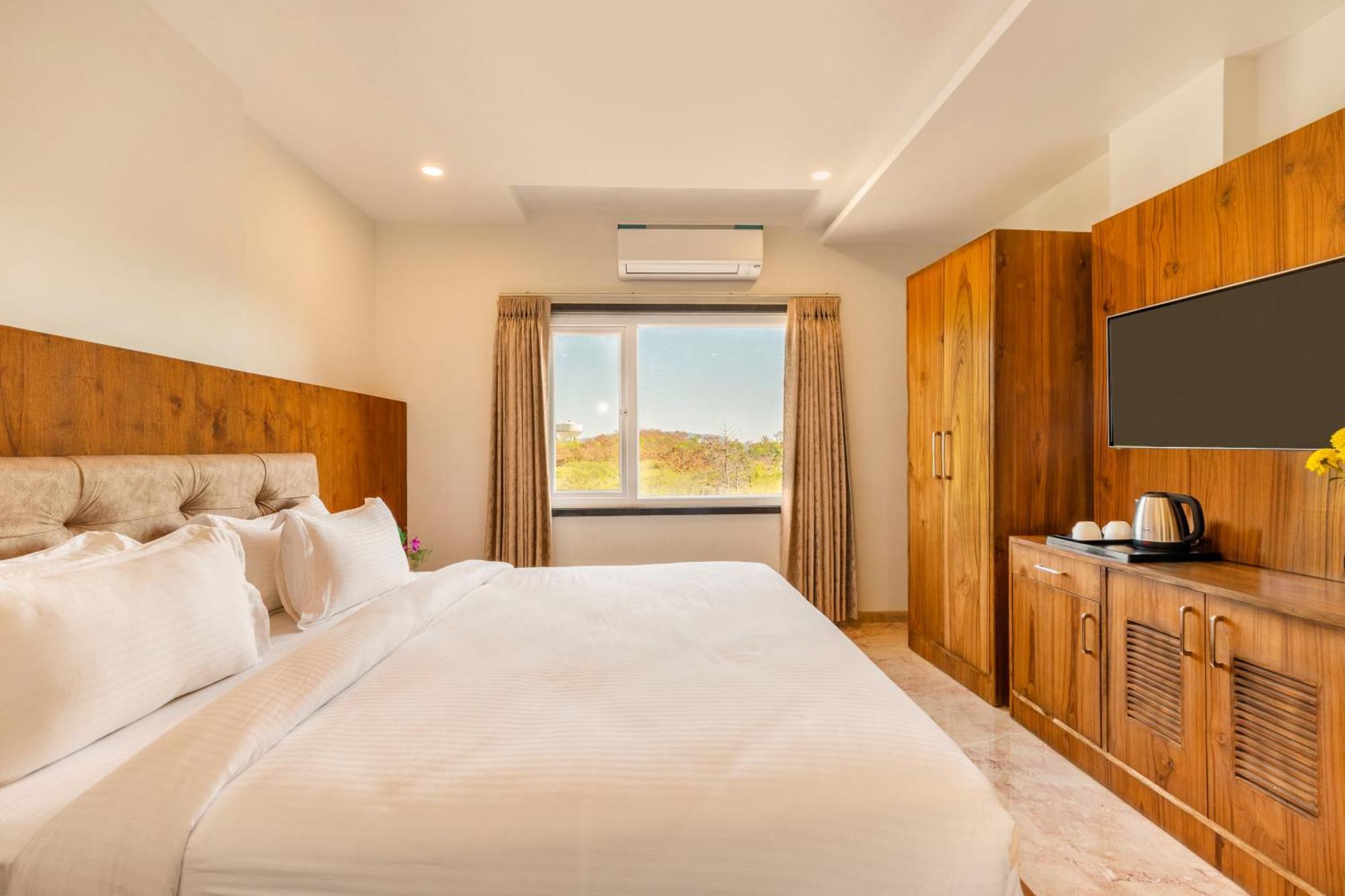 Hotel Seasons Sajjangarh Udajpur Zewnętrze zdjęcie
